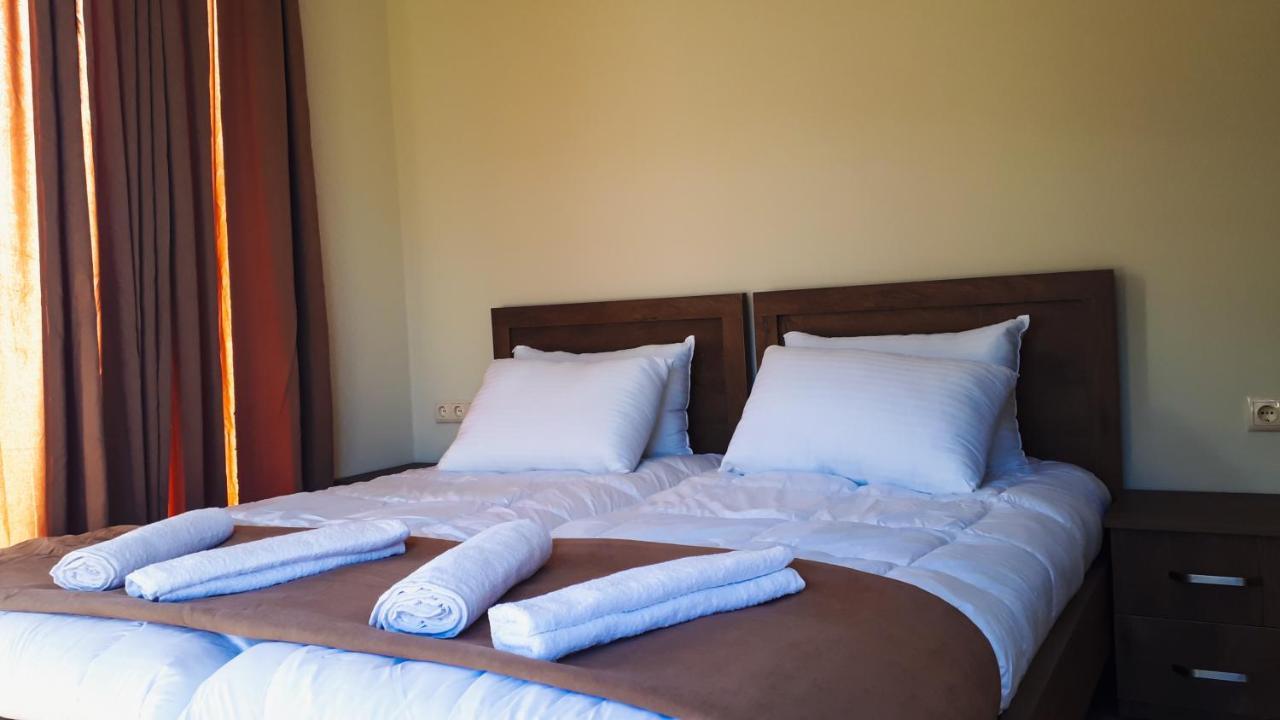 Hotel Khulo Lnn מראה חיצוני תמונה