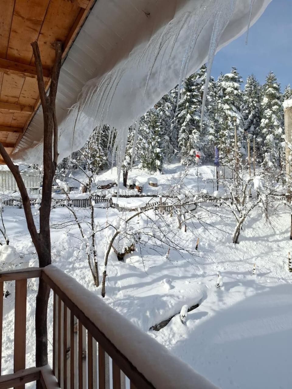 Hotel Khulo Lnn מראה חיצוני תמונה