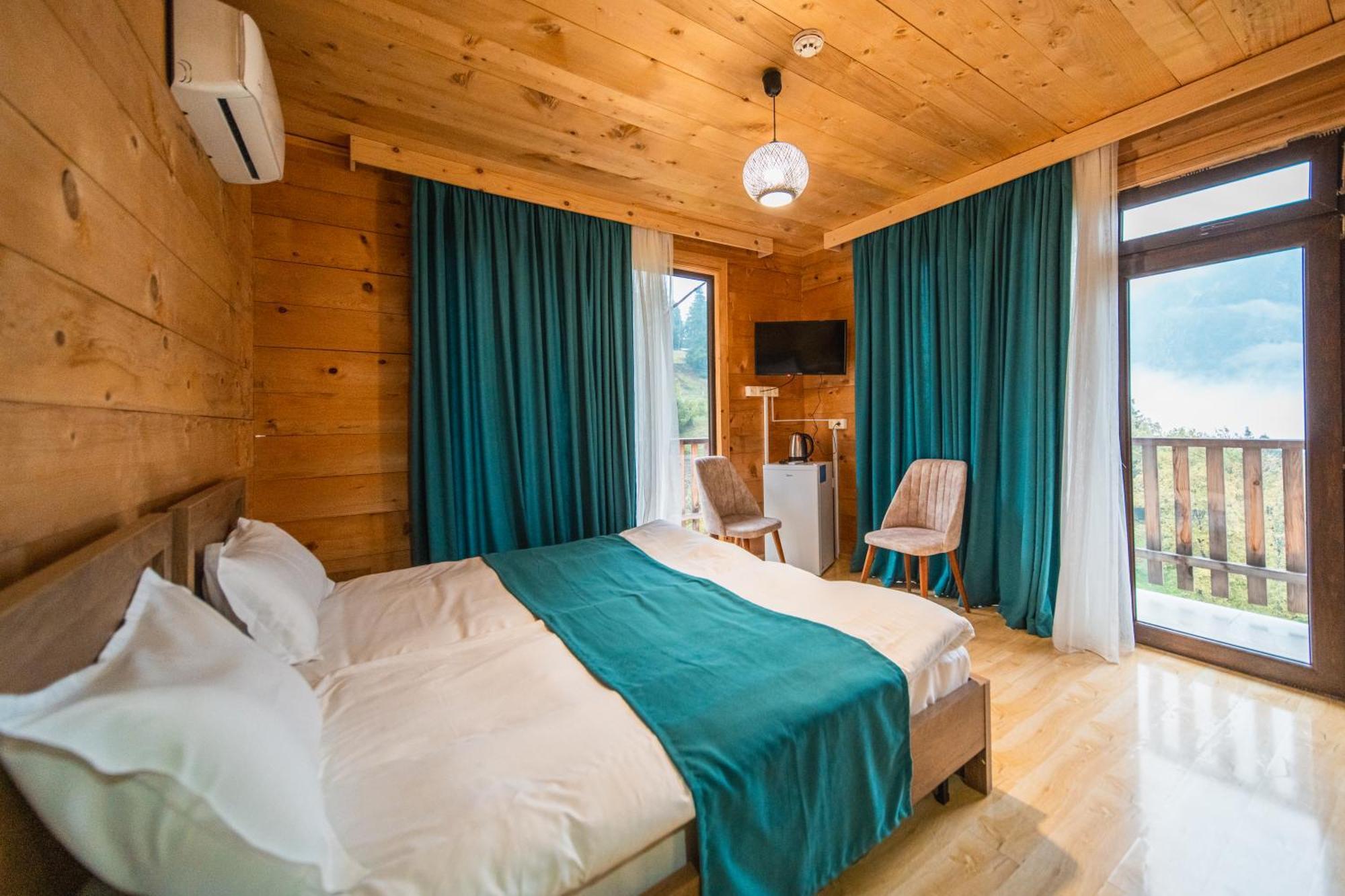 Hotel Khulo Lnn מראה חיצוני תמונה