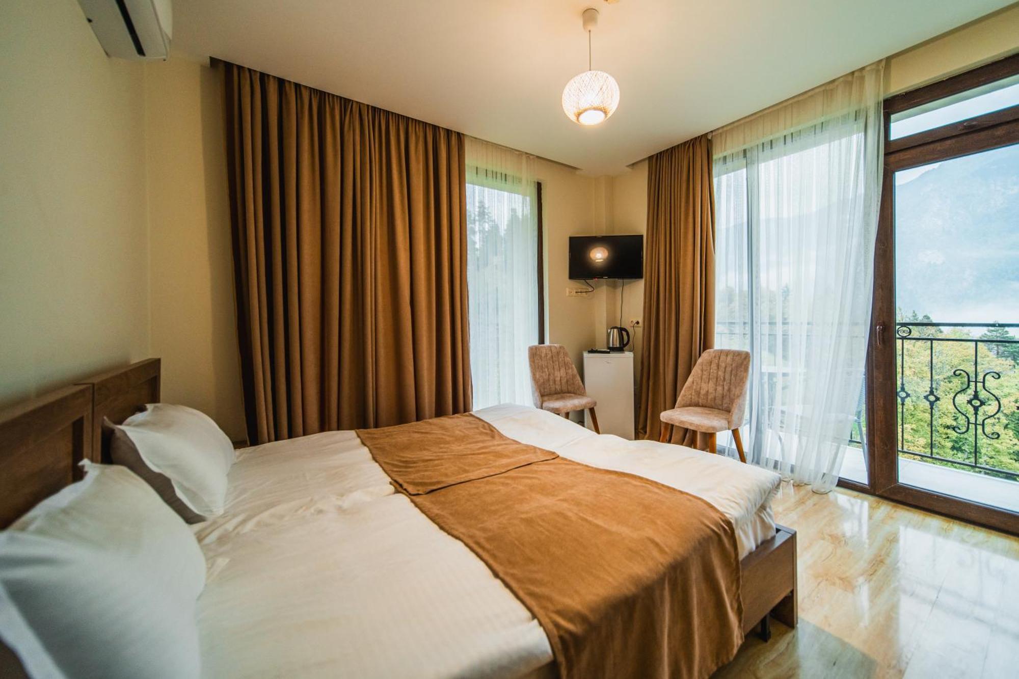 Hotel Khulo Lnn מראה חיצוני תמונה
